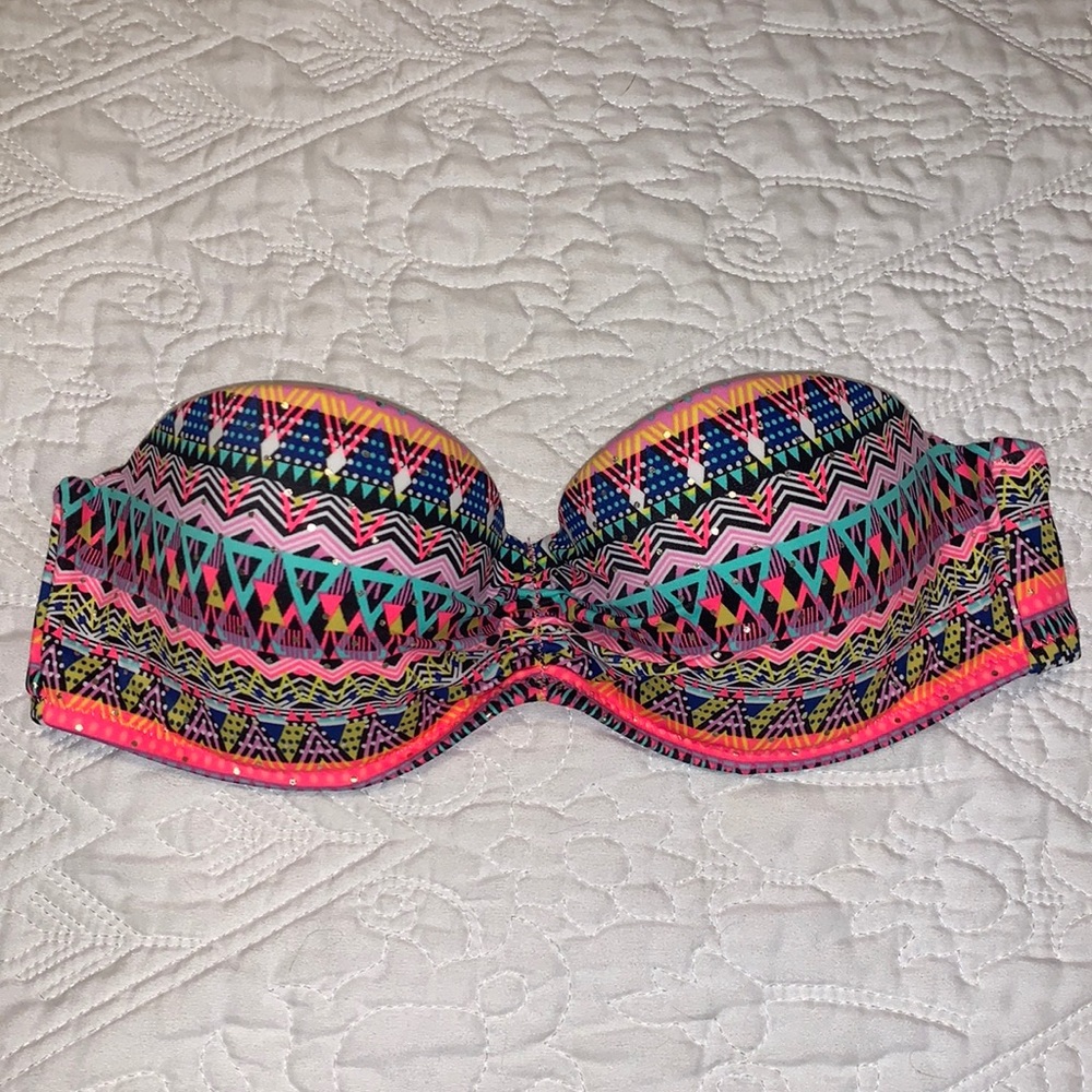 Victoria’s Secret bikini top strapless